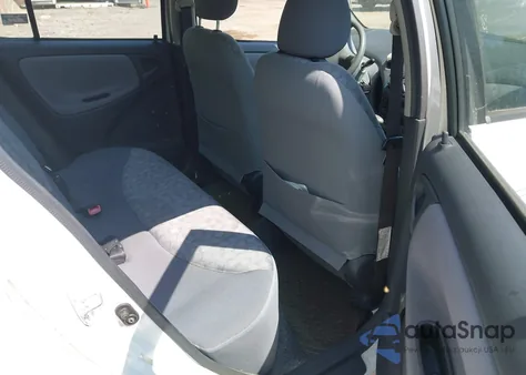 2002 Toyota Echo z USA, uszkodzony, nr VIN JTDBT123920206160